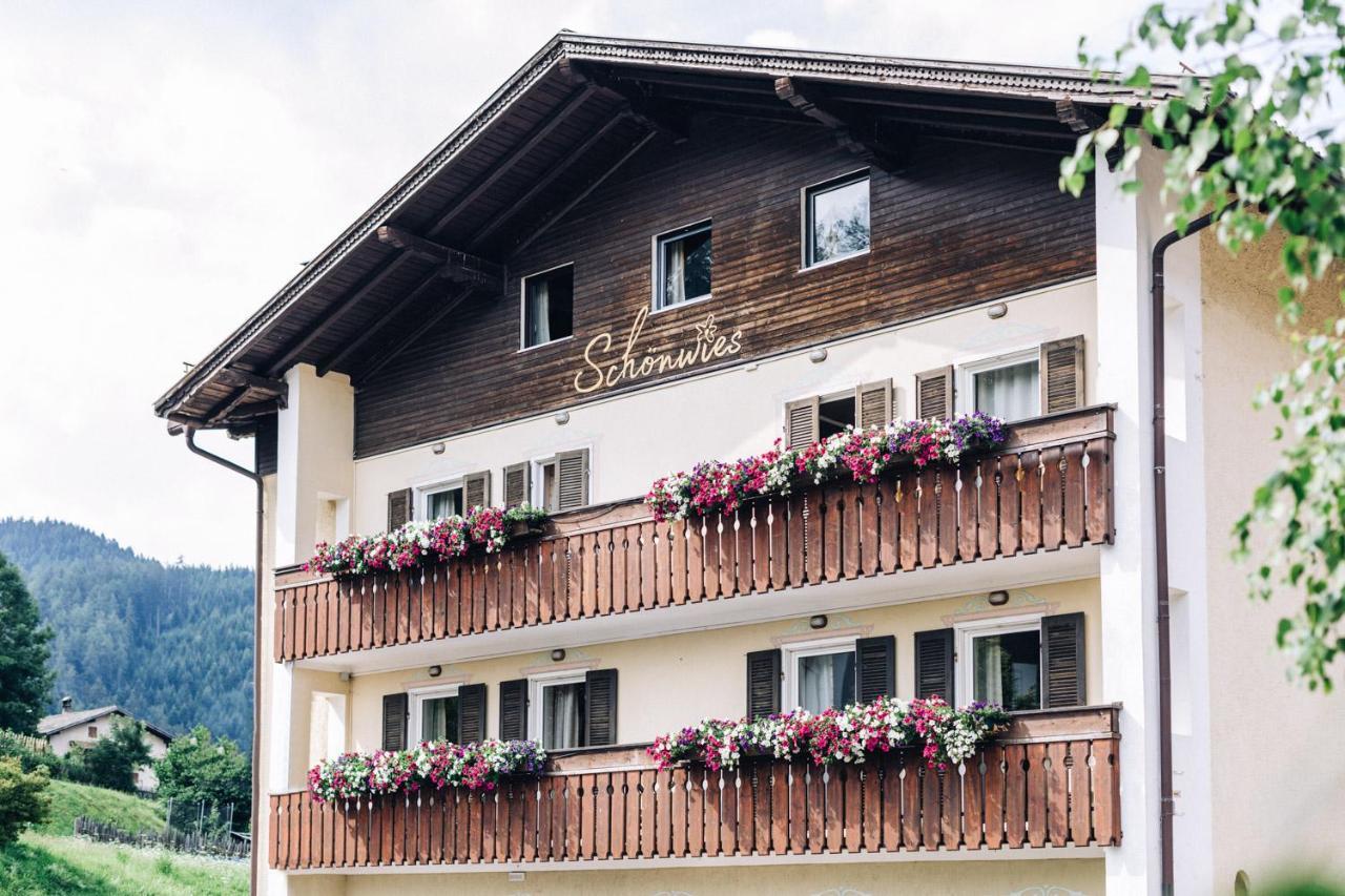 Hotel Schoenwies トローデナ エクステリア 写真