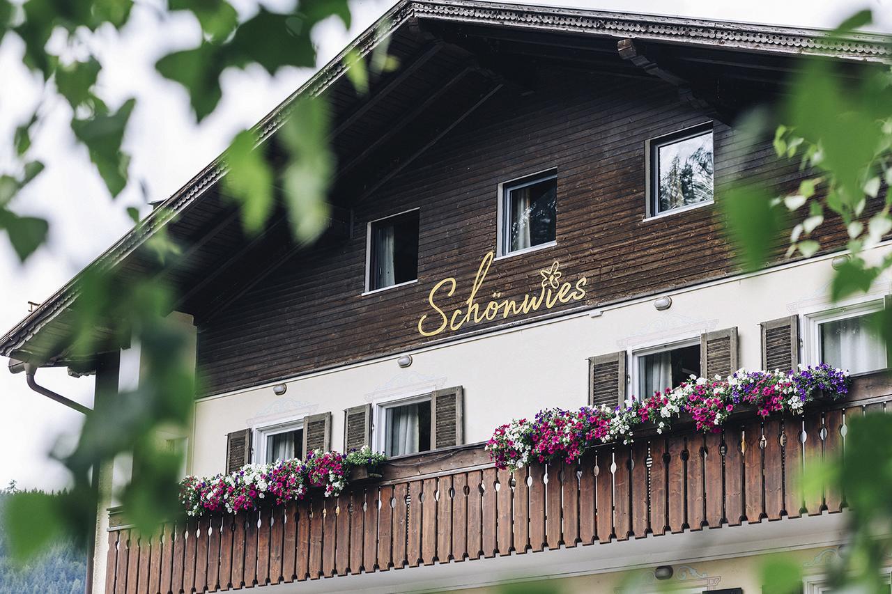 Hotel Schoenwies トローデナ エクステリア 写真