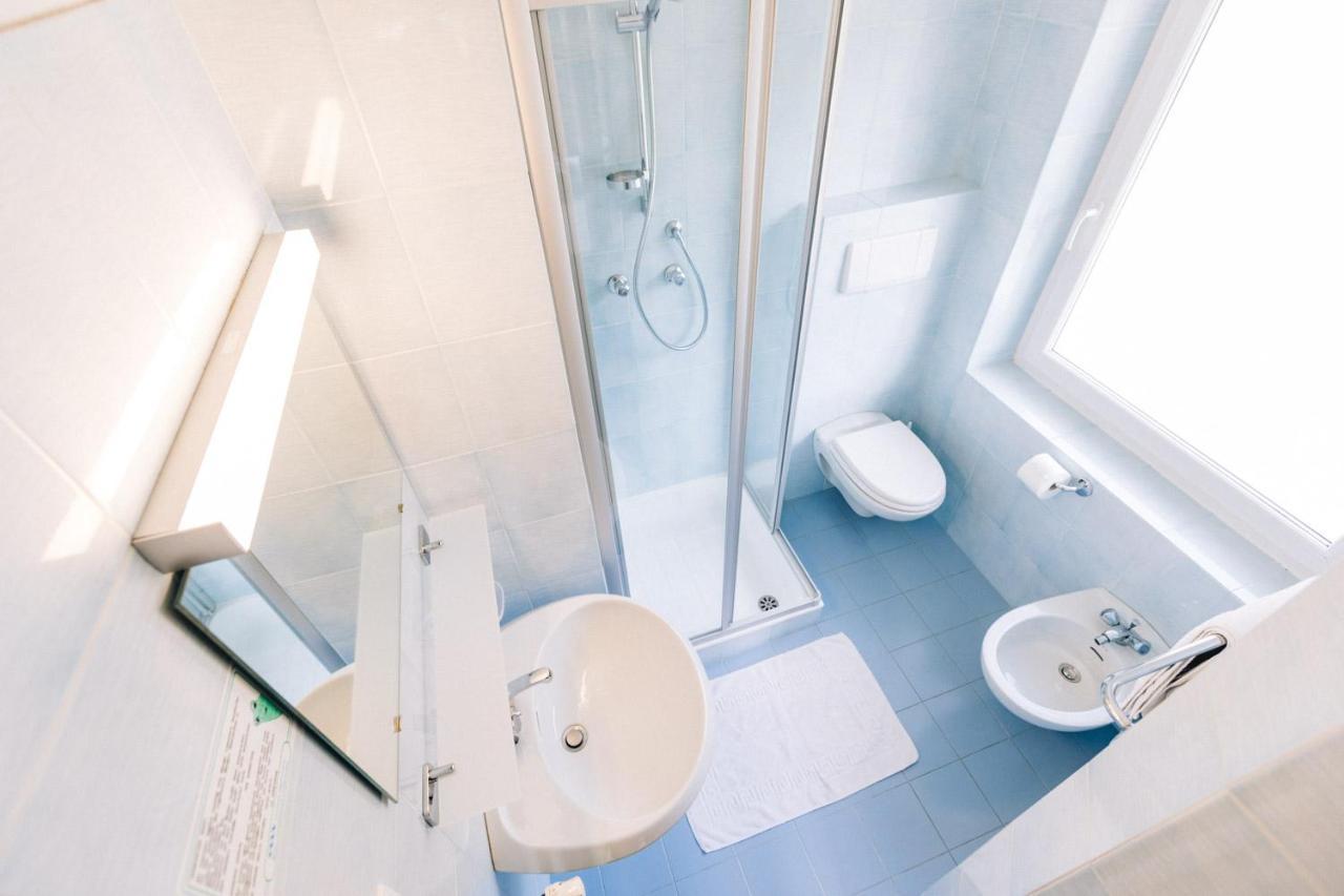 Hotel Schoenwies トローデナ エクステリア 写真