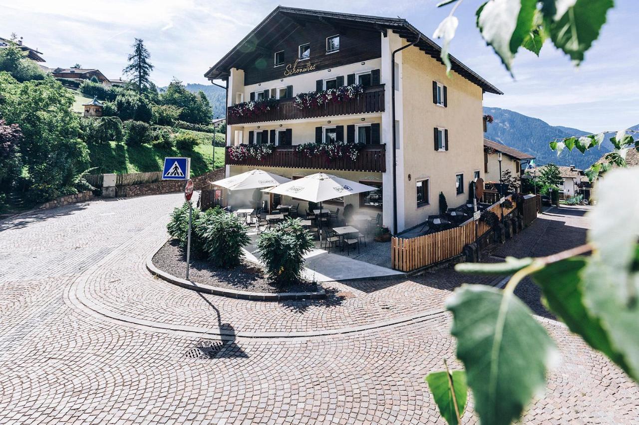 Hotel Schoenwies トローデナ エクステリア 写真