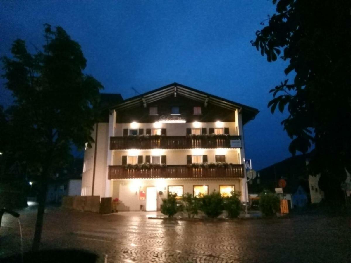 Hotel Schoenwies トローデナ エクステリア 写真