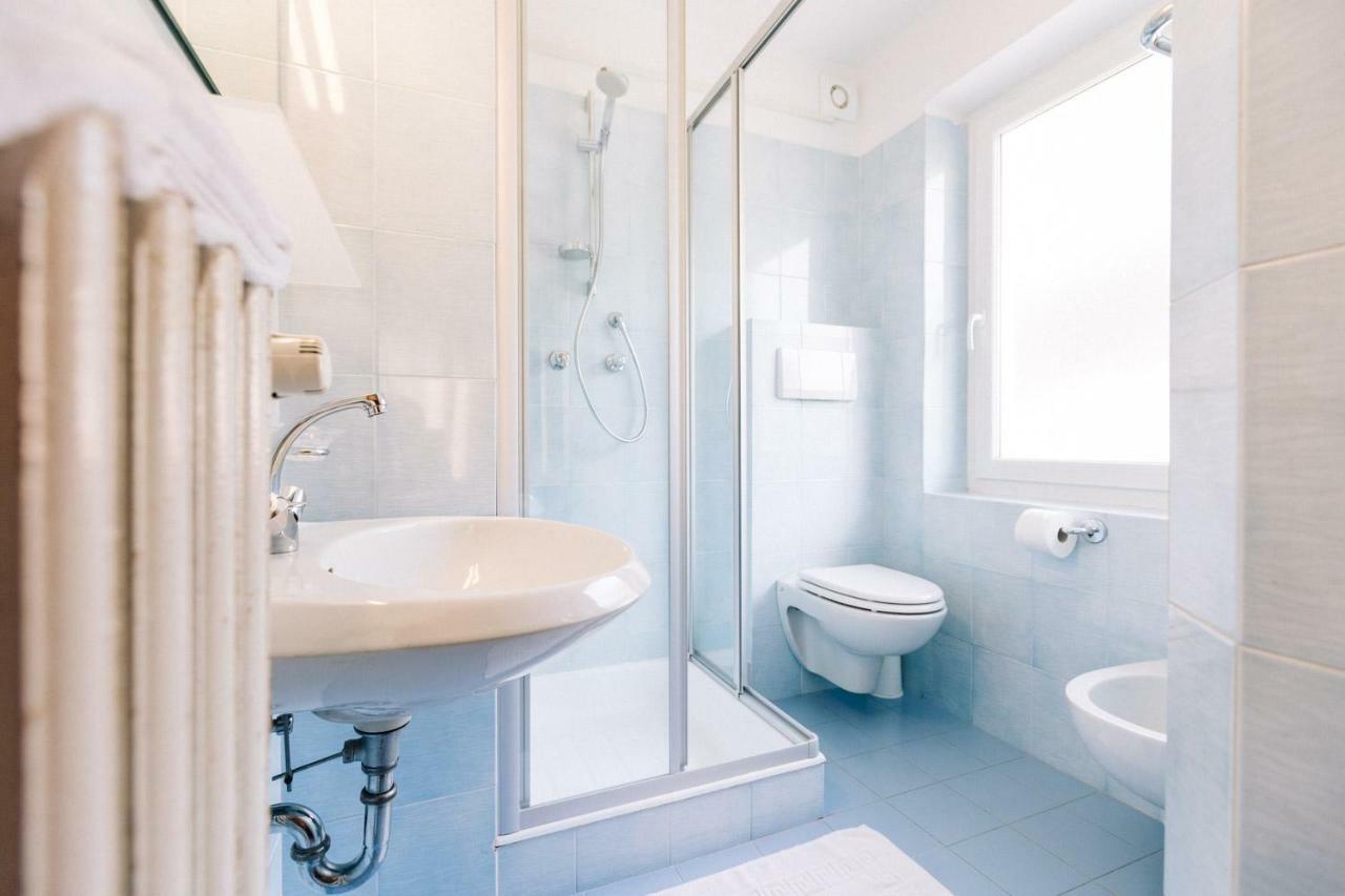 Hotel Schoenwies トローデナ エクステリア 写真