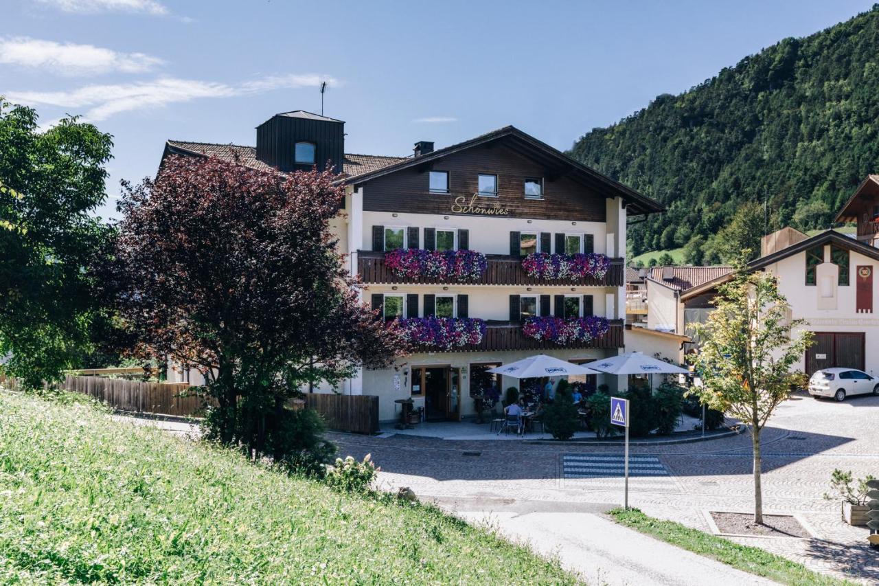 Hotel Schoenwies トローデナ エクステリア 写真