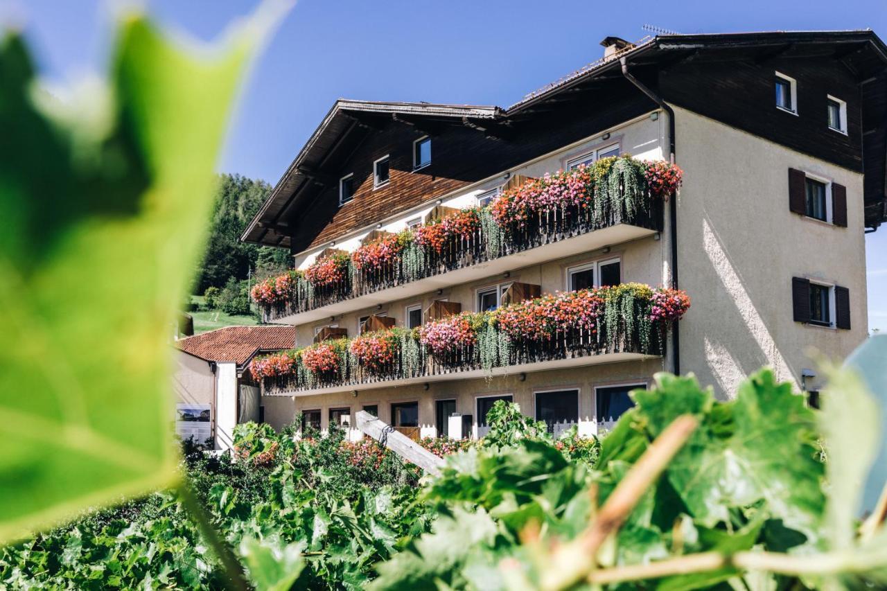Hotel Schoenwies トローデナ エクステリア 写真